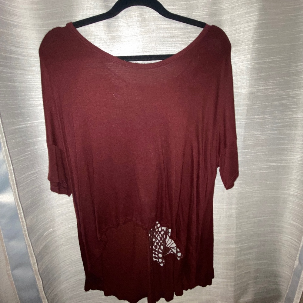 Open back short sleeve flowy shirt